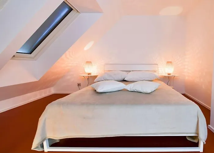 Apartamento Julius 27 - Cozy Retreat, 5 Mins To Center Viena